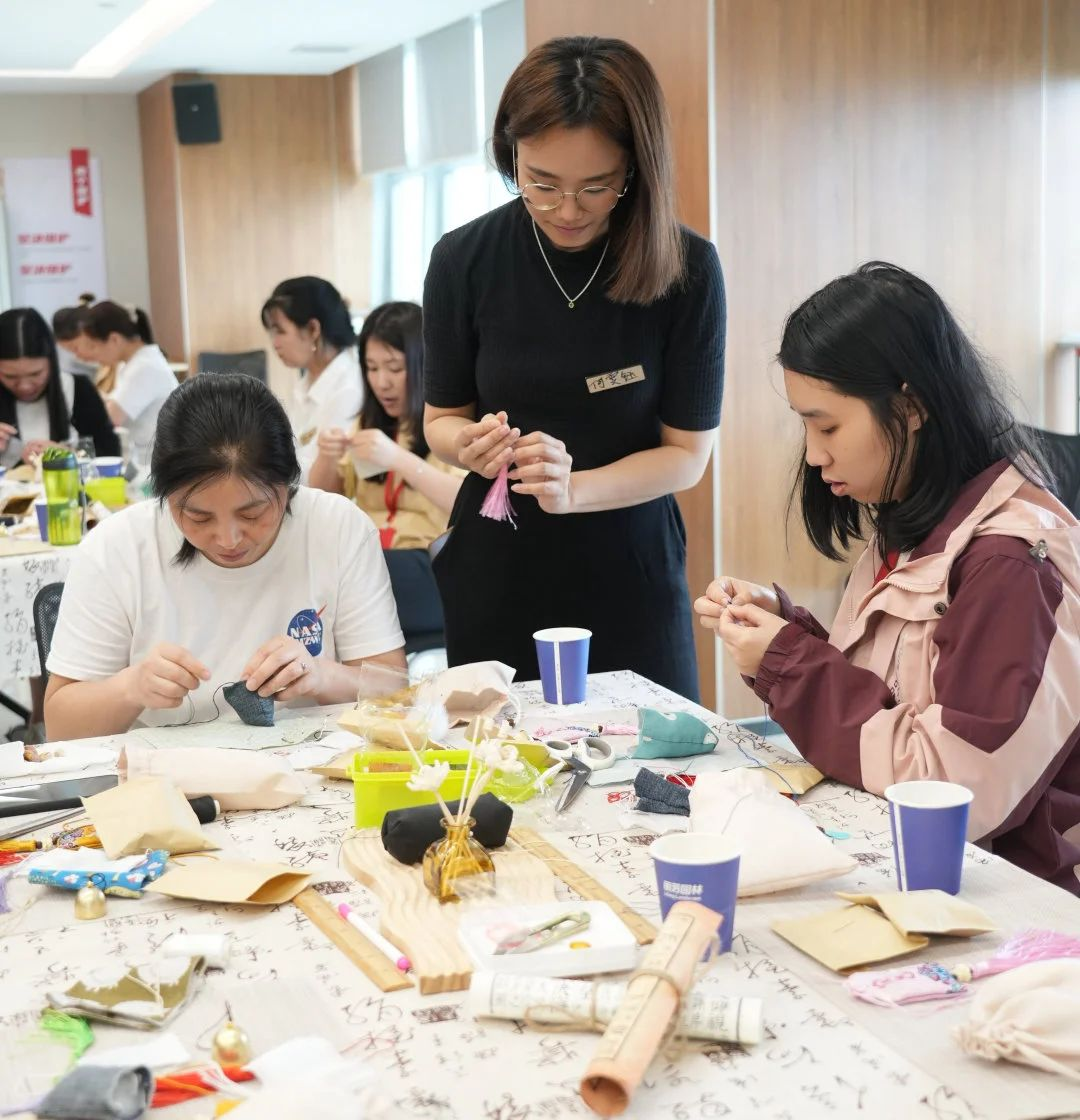 J9����|����վ����